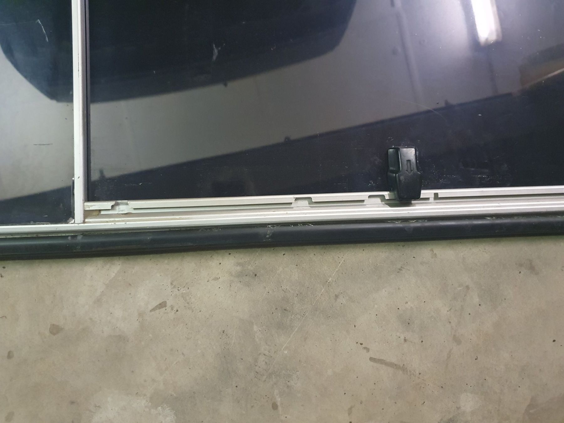 Finestre: Schiebefenster VW T3 – Usato da Schönenberg ZH venduto da Technmech 3