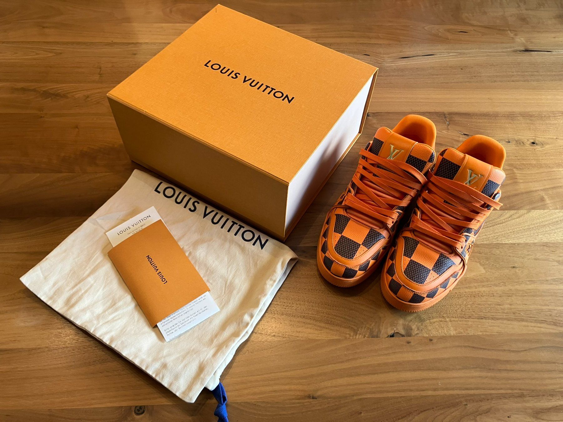 Louis Vuitton Scarpe da uomo: Louis Vuitton Trainer Sneaker orange, Gr. 6 / 40 - 40.5 – Nuovo e nell'imballaggio originale da Zäziwil venduto da Bewy1 3