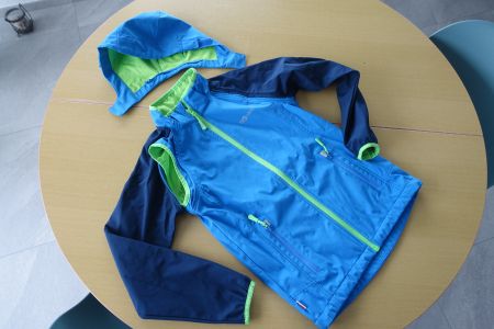 Schöne Softshell-Jacke / zip-off-Gilet Trollkids Gr. 152