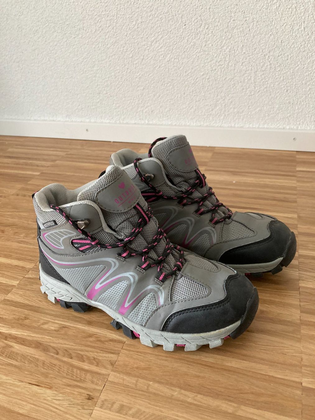 Schuhe für Jungen: Kinderwanderschuhe – Neu (gemäss Beschreibung) aus Zürich von boomens 1