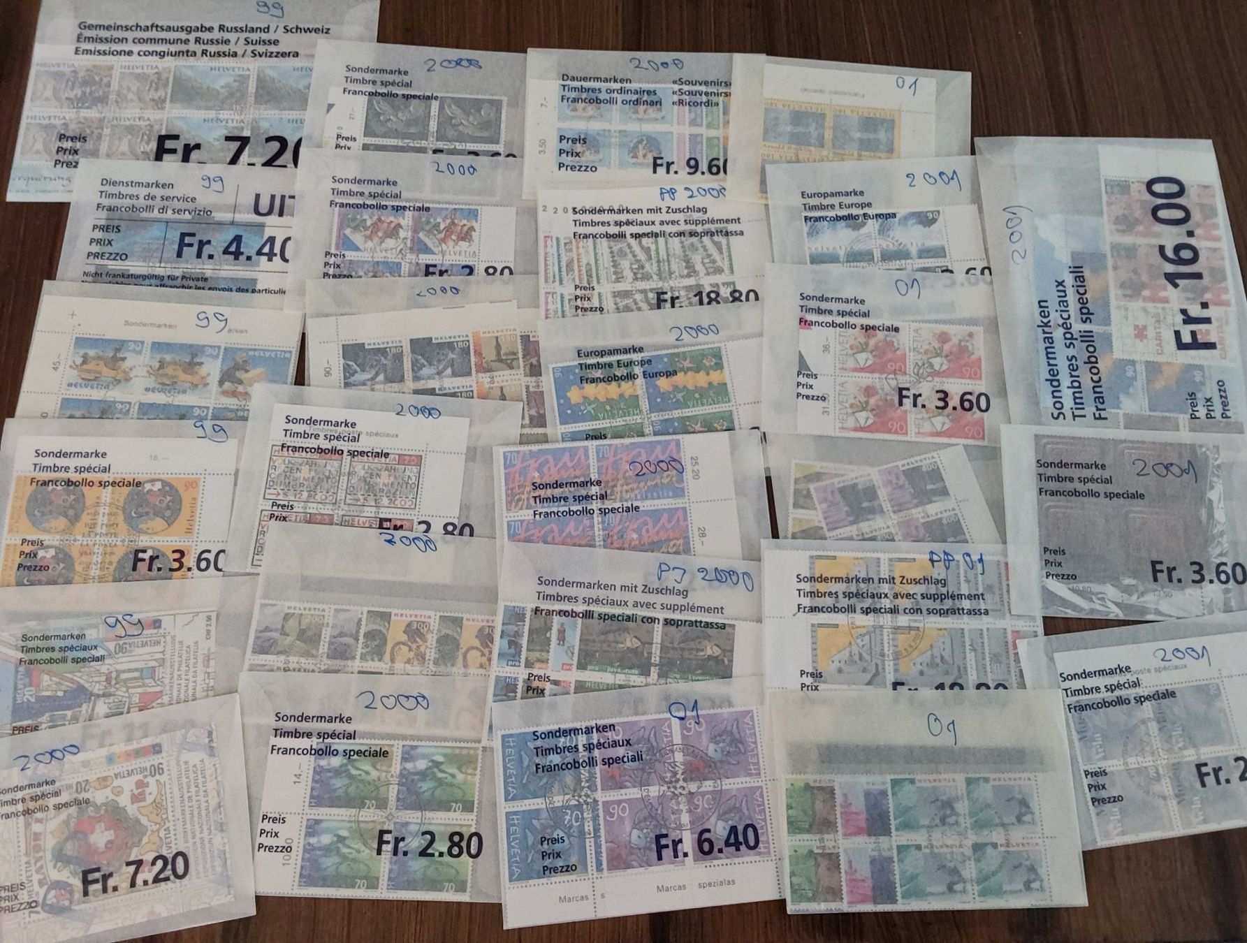 Tutti i francobolli: Ü. 150 CH Viererblocks 1996-2001, ET, Abo – Usato da Münchwilen AG venduto da Nesar 2