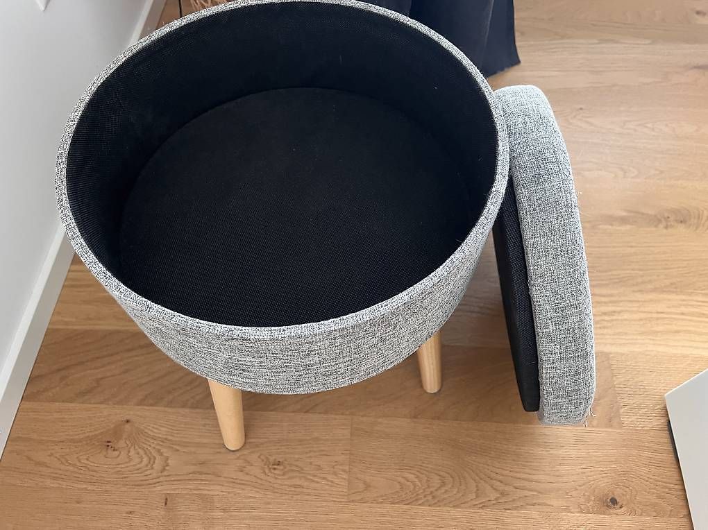 Sgabelli: Sitzhocker / Hocker in gutem Zustand – Usato da Gerlafingen venduto da sel_dp6y 1