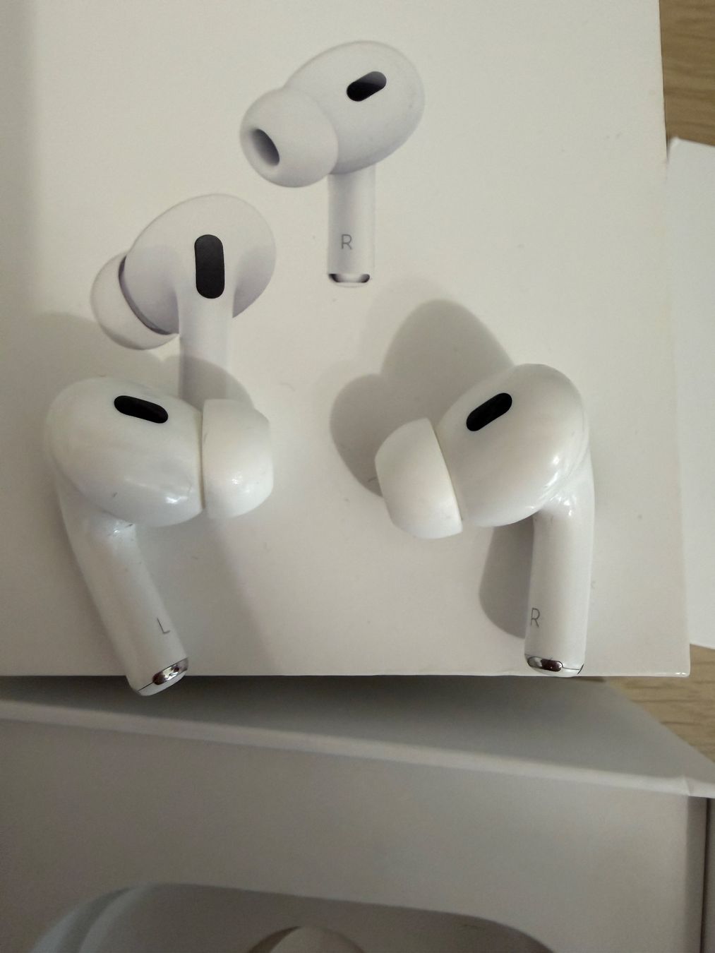 Apple Cuffie: Apple AirPods Pro 2. Generation USB C – Usato da Zürich venduto da fresh0001 3