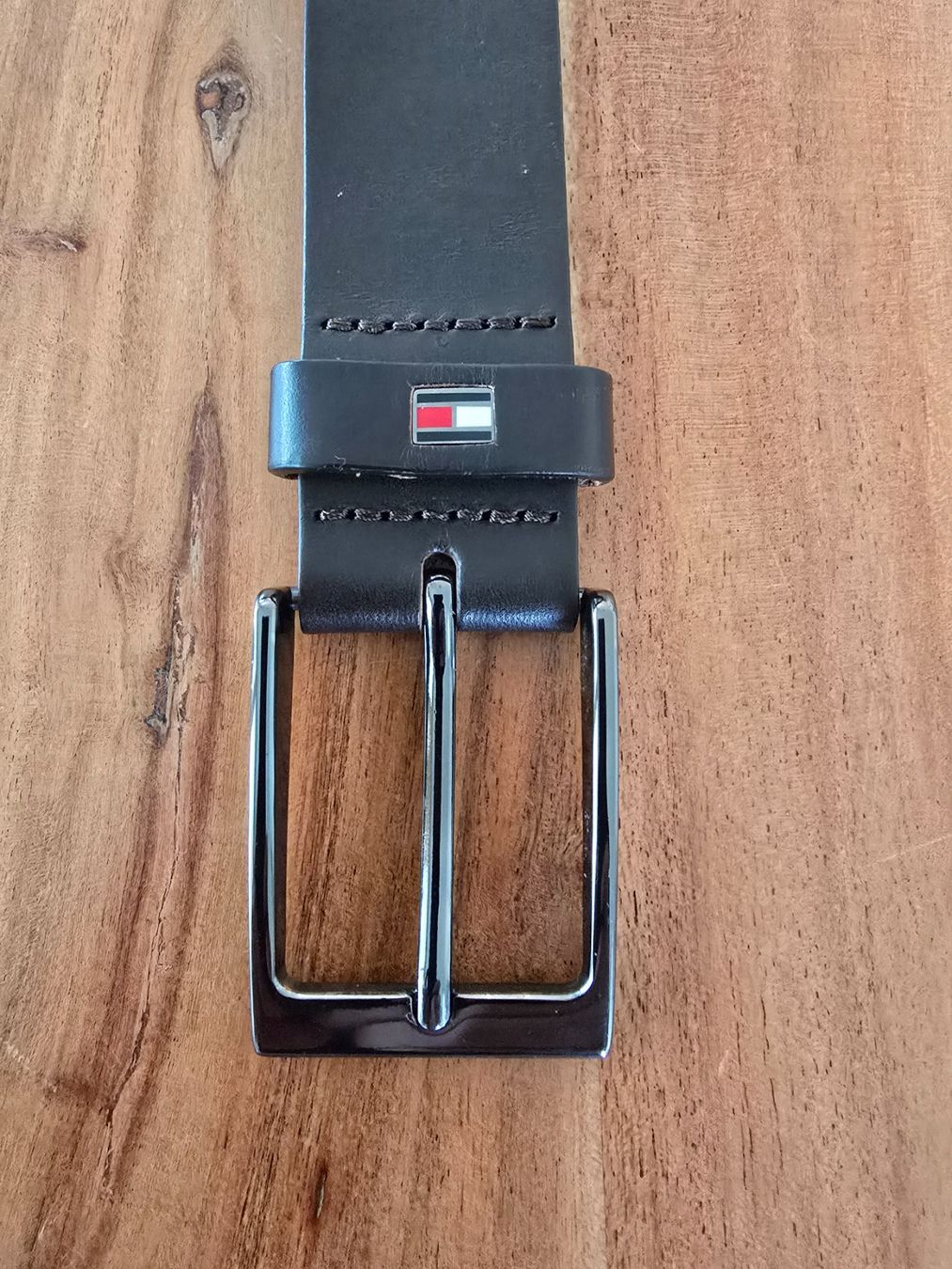 Tommy Hilfiger Gürtel: Tommy Hilfiger Ledergurt (95) dark brown – Gebraucht aus Alpnach Dorf von ben_zb29