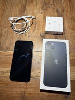 iPhone 13 128 GB midnight mit EarPods und Ladekabel