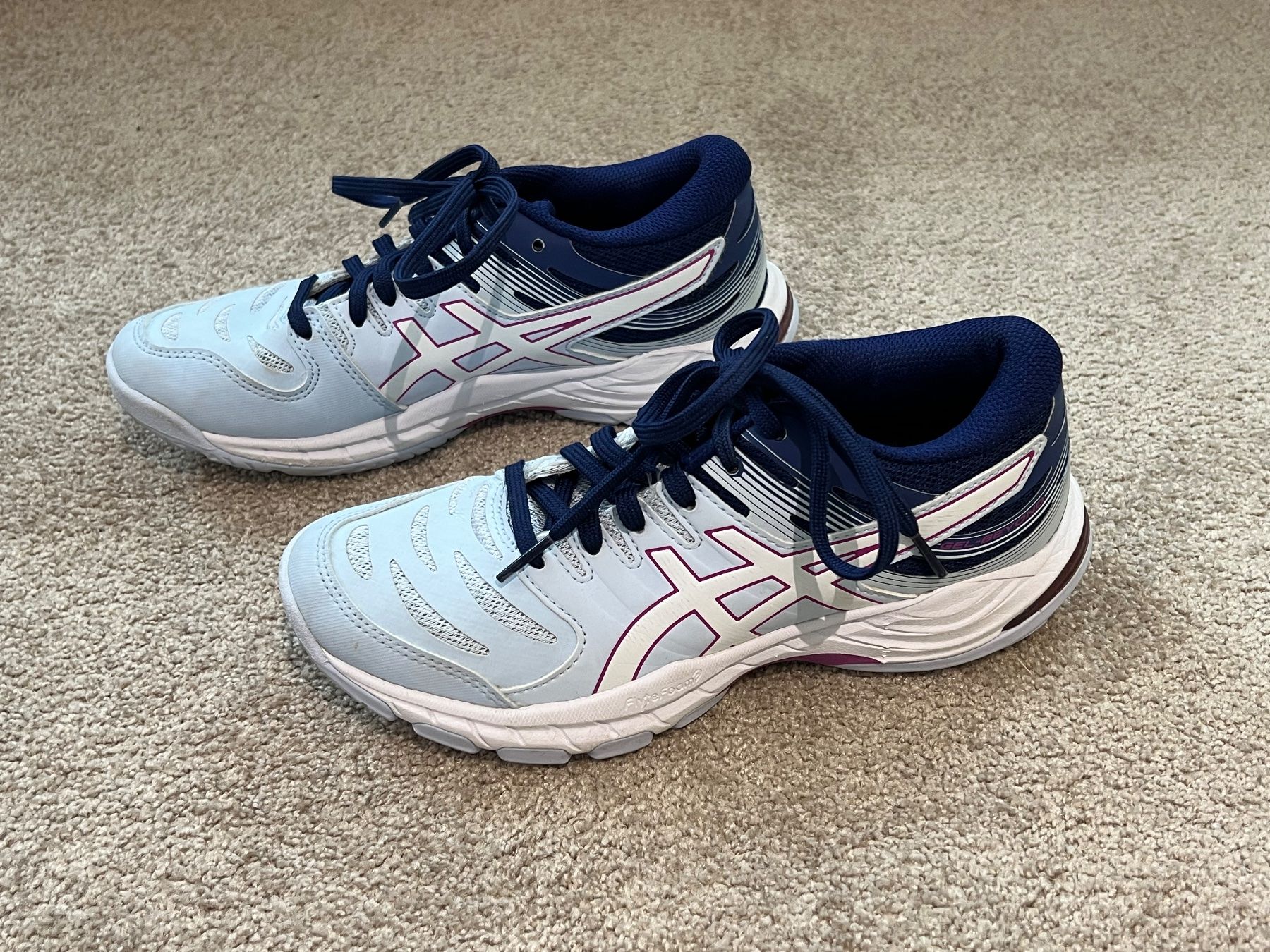 Asics Herrenschuhe: Hallenturnschuhe von ASICS Grösse 37 – Gebraucht aus Frauenfeld von Kasperli12 1