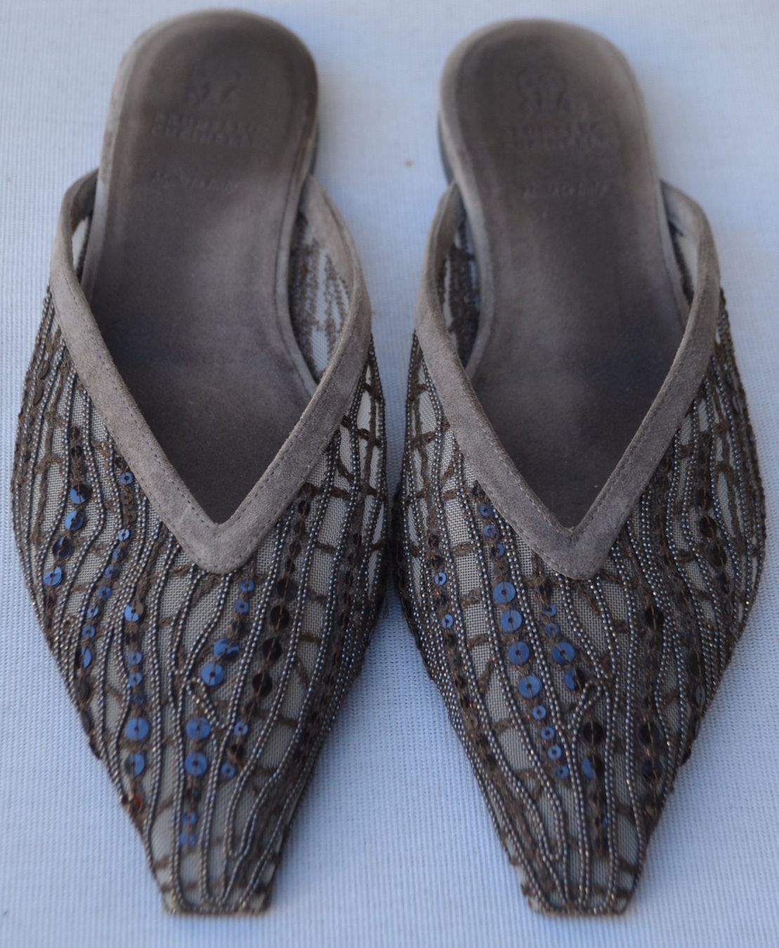Brunello Cucinelli Damenschuhe: Brunello Cucinelli Mules 38 – Gebraucht aus Collonges von Auganien
