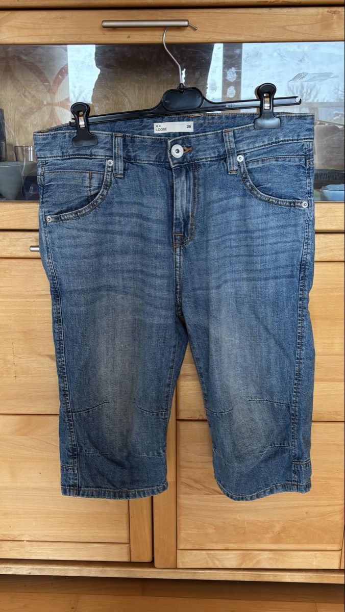 Jeans: Bermuda adolescent taille 29 – Usato da Pomy venduto da Pomnath