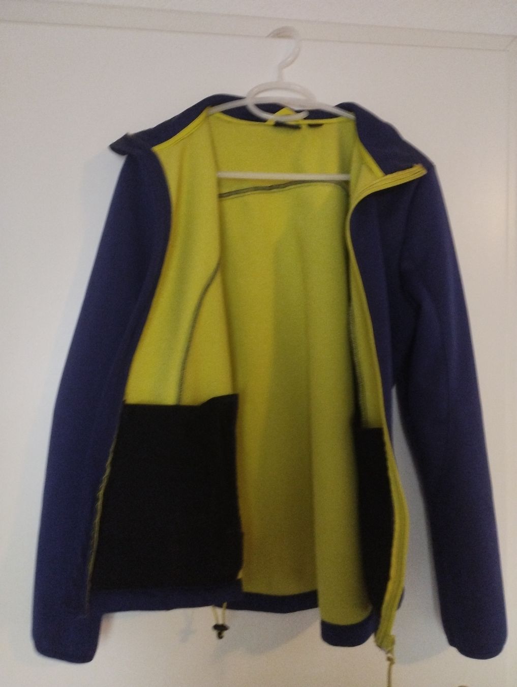 Giacche: Crivit Outdoor Softshell Jacke, Gr. M, Top Zustand! – Nuovo (secondo la descrizione) da Hallwil venduto da cao_x7wb 1
