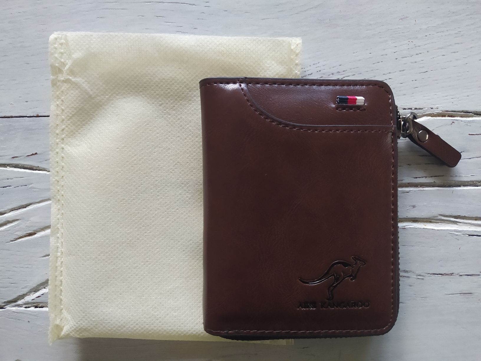 Portafogli: Portemonnaie Kangaroo RFID – Nuovo e nell'imballaggio originale da Luzern venduto da Nfan
