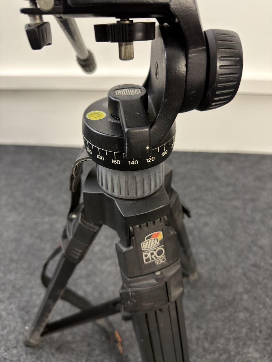 Videocamere: Bilora Pro 930 Videostativ mit Fluid-Kopf – Usato da Zürich venduto da Daveischda 2