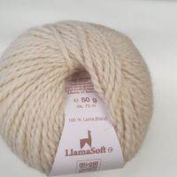 2 Kn. NATURAL LAMA CHUNKY Lana Grossa Fb. 9-29 rohweiss