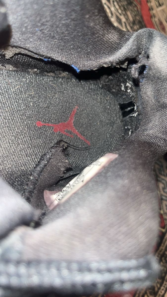 Jordan Herrenschuhe: 2 paar sneaker – Gebraucht aus Buchs AG von dim_6c9l 9