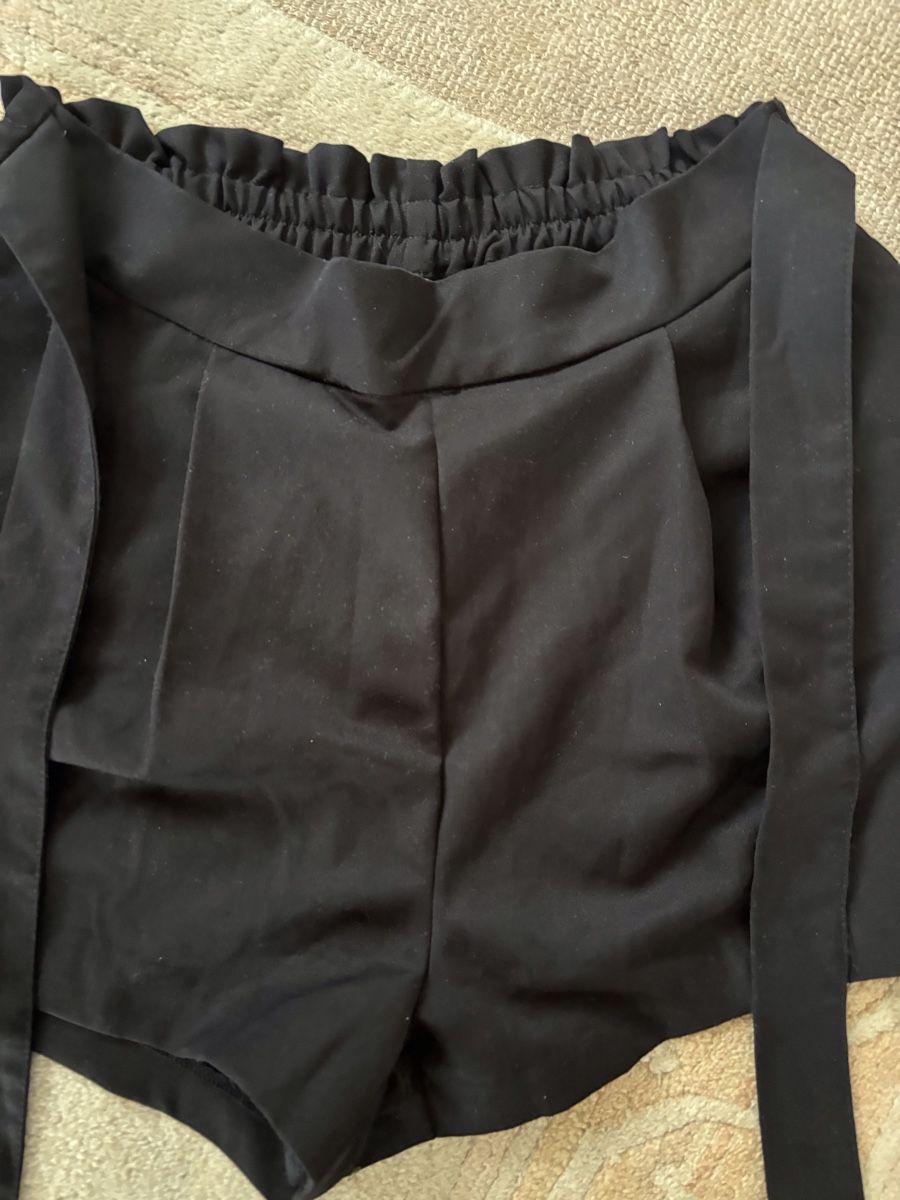 Pantaloni: Kurze Stoffhosen – Usato da Eggersriet venduto da car_w5cl 1