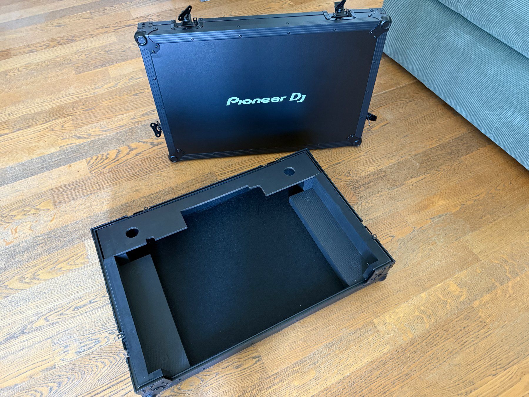 Pioneer Mischpulte: Pioneer XDJ RX3 Controller & Pioneer DJ Flightcase – Neu (gemäss Beschreibung) aus Gachnang von JohnnyBeGood88 4