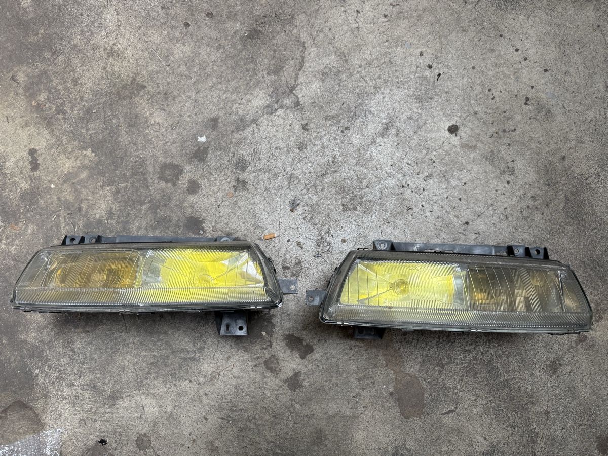 Citroën Tutti pezzi di ricambio auto: Citroen Xm Scheinwerfer – Usato da Zürich venduto da grafvonara