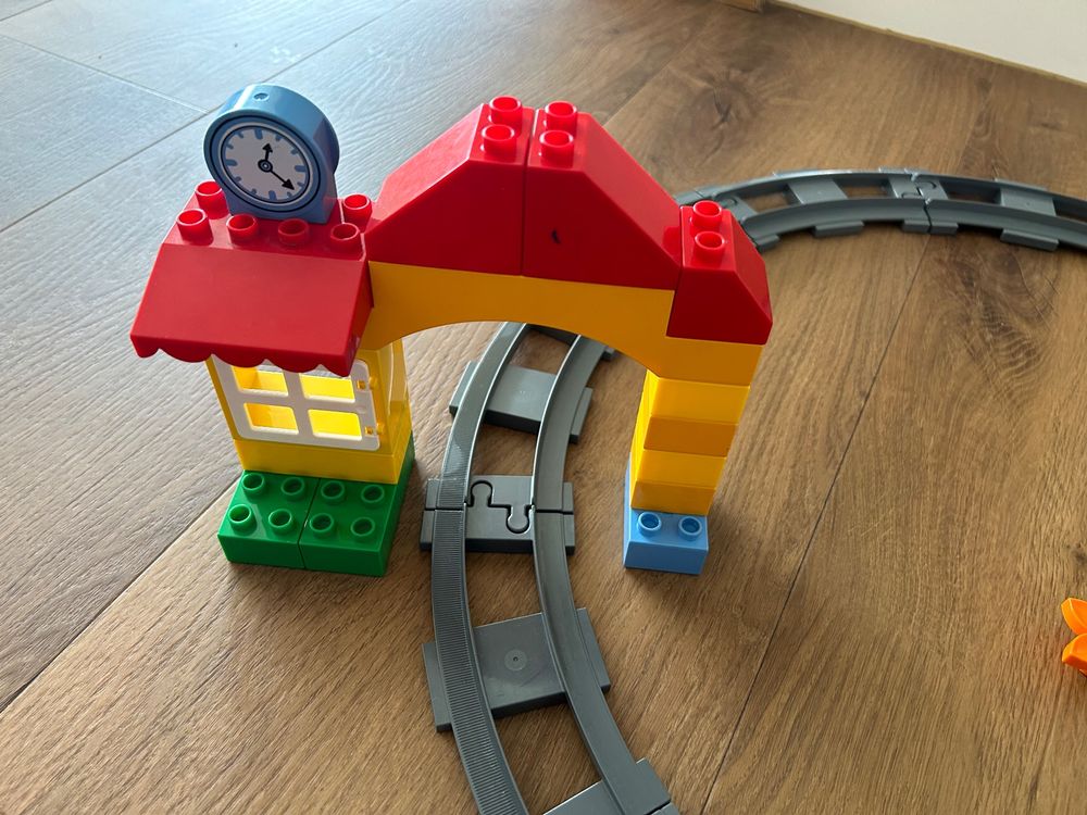 Lego Duplo 10507 Zug mit Bahnhof (Gebraucht) in Regensdorf für CHF 85 ...