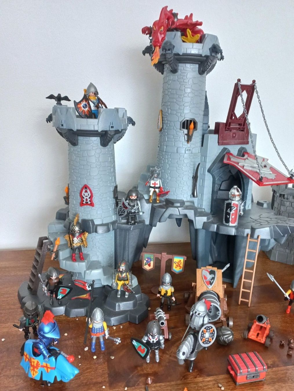 Playmobil Spielzeuge: Playmobil Ritter mit Burgen – Gebraucht aus Lachen SZ von  2