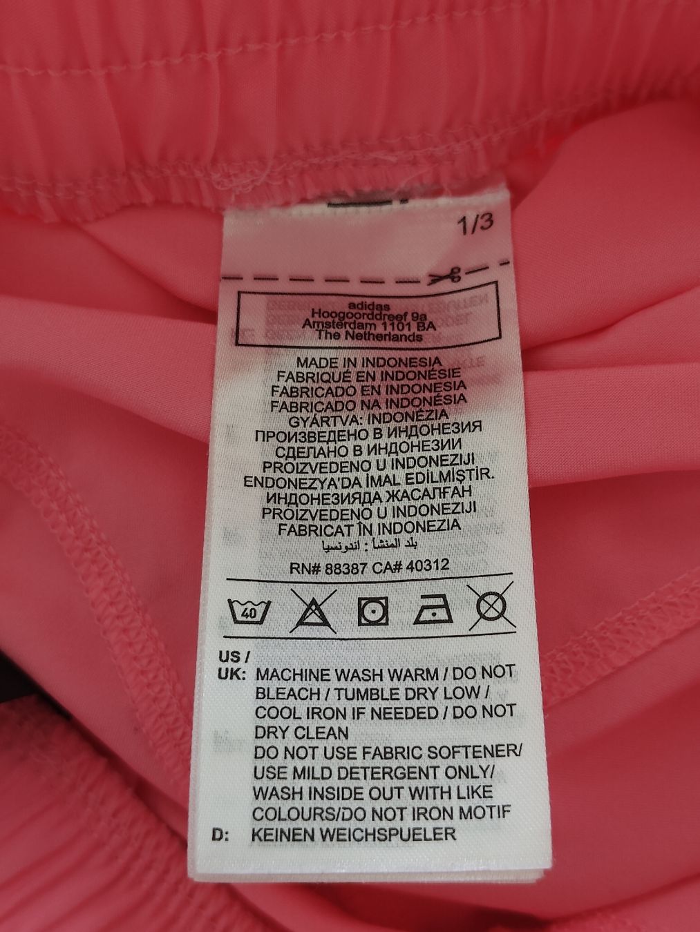 Adidas Hosen: Adidas Sporthose – Neu (gemäss Beschreibung) aus Pieterlen von Saemelili 6