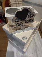 Décoration et support pratique pour table