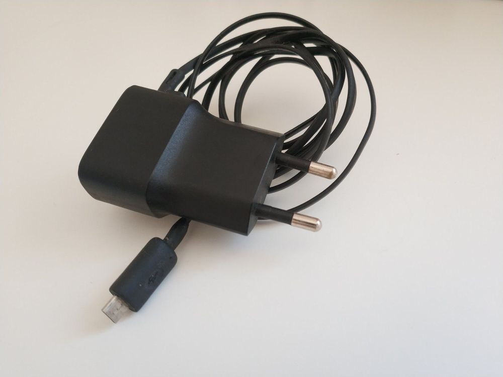 Netzladegerät Für Nokia C7-00 – Schwarz, 100 Cm Kabel, Mit Ladestands-LED