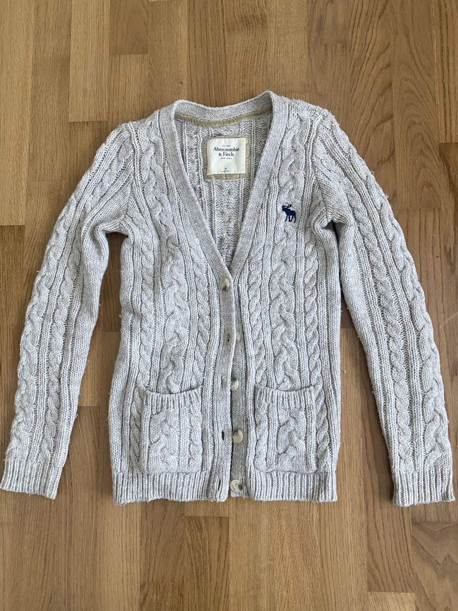 Abercrombie Maglioni & Felpe: Beige pullover Abercrombie & Fitch – Usato da Zürich venduto da ana_m6d2