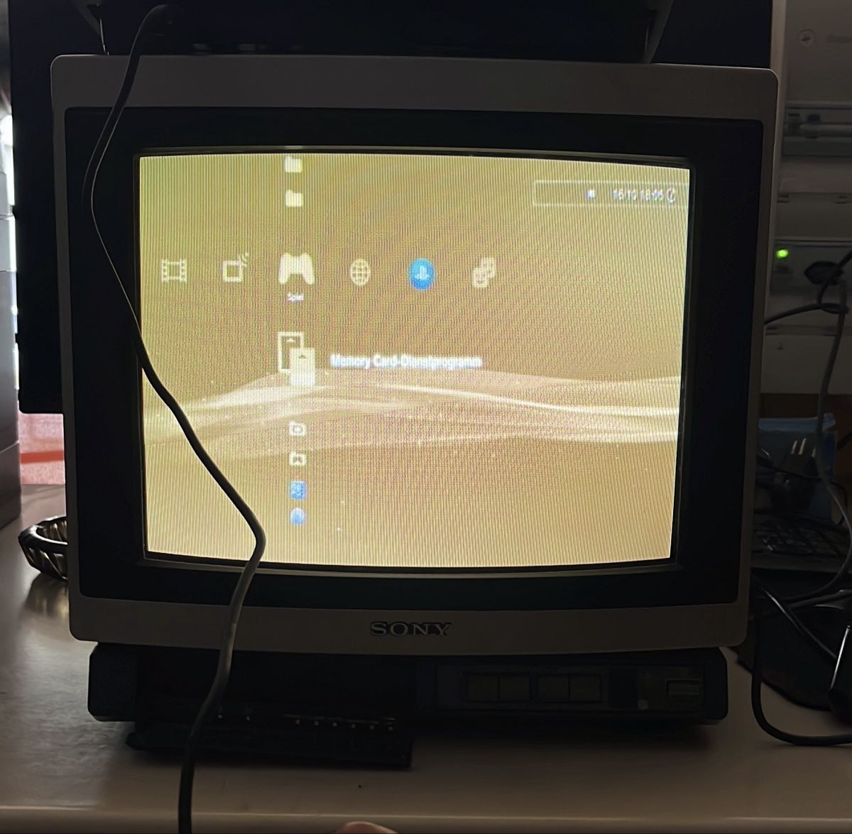 Monitor: Sony Trinitron KV-1442EC mit HDMI – Usato da Allschwil venduto da Gabi745i