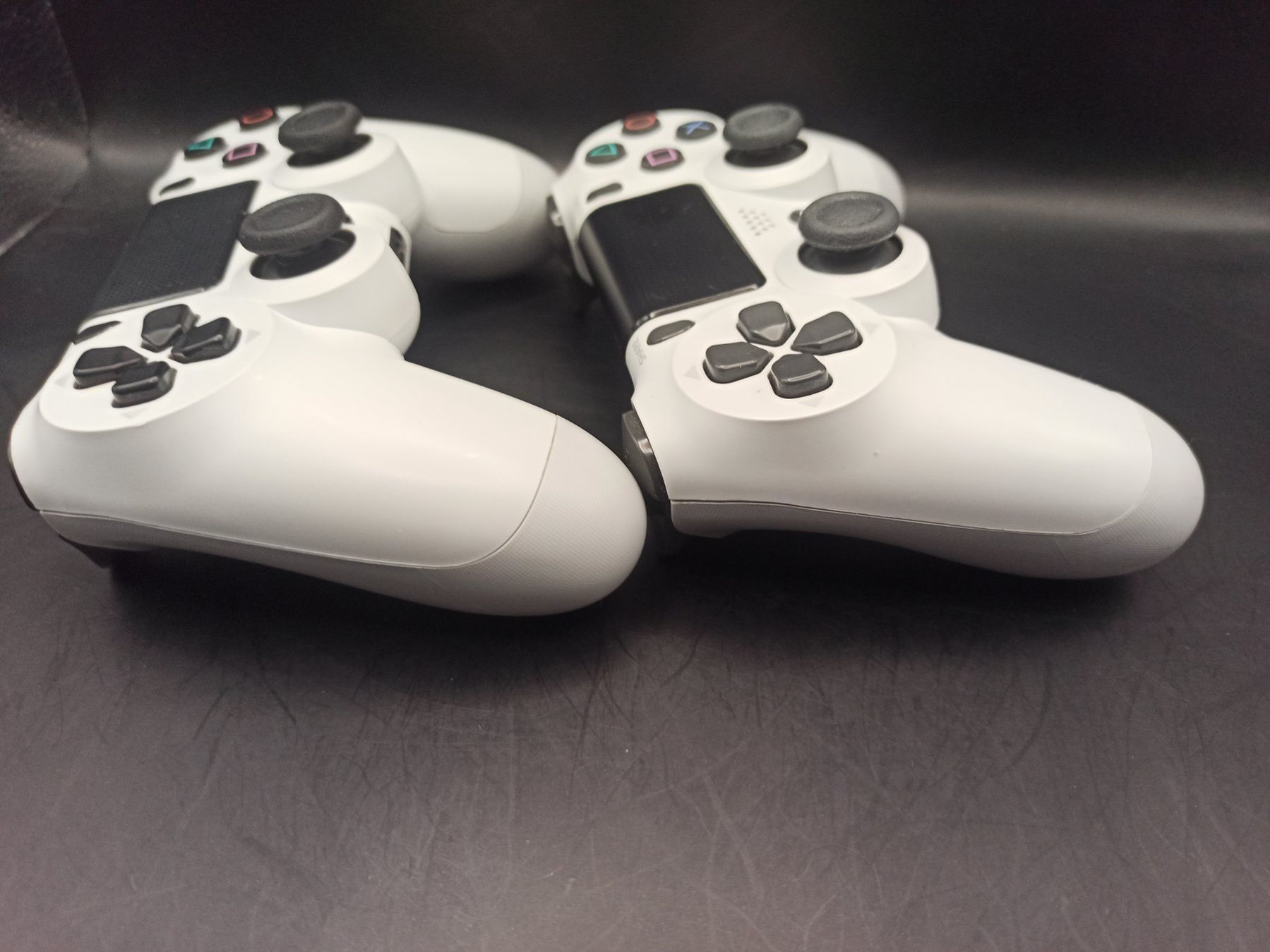 Controller: 2 x Original Controller Sony PS4 Wireless DualShock 4 WEISS – Usato da Oberweningen venduto da mar_87mx 2