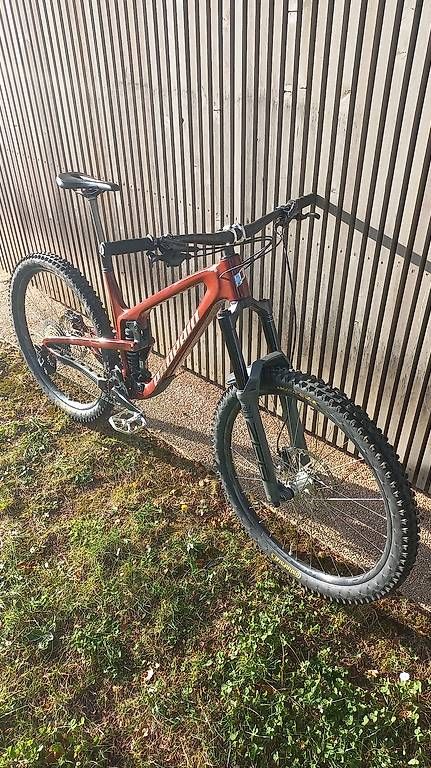 Vélos: VTT Enduro Propain Tyee 5 CF taille L 29" – D'occasion à La Tour-de-Peilz par zen_cqh5 2
