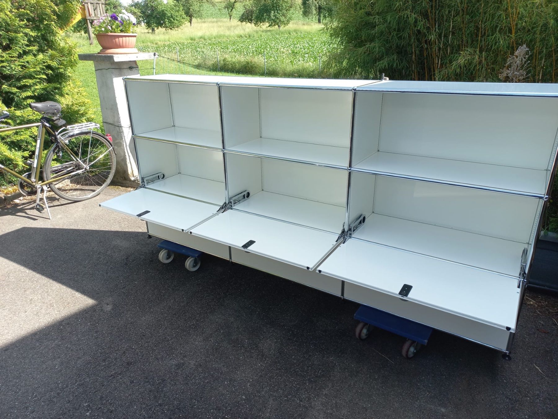 USM Scaffali: USM Haller Sideboard 3 / 3 - Farbe Reinweiss – Nuovo (secondo la descrizione) da Rikon im Tösstal venduto da Kurt_Goes_Classic 2