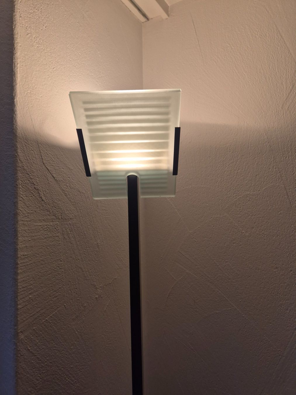 Lampade: Memphis -era RELCO floor lamp – Usato da Zürich venduto da MoPoMo 4