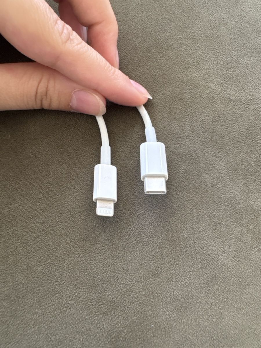 Apple Casques audio: airpods max generation 1 – D'occasion à Luzern par Patrizia.Baumann 9