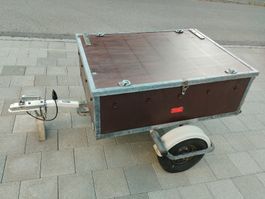 Transportanhänger Westfalia 400kg, mit Deckel abschliessbar