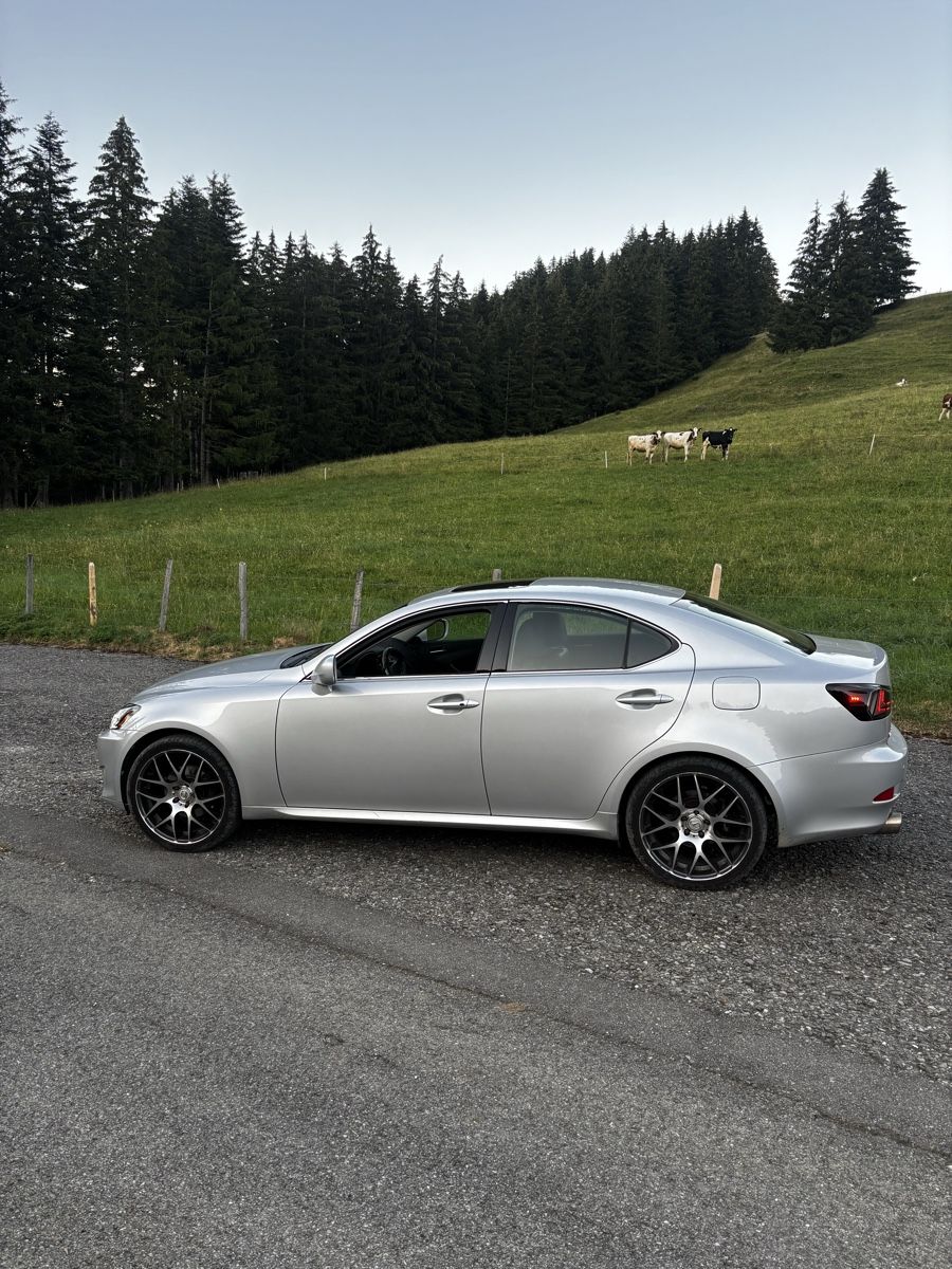 Lexus Automobili: Lexus IS 250 AWD – Usato da Le Pâquier-Montbarry venduto da dro_z7lz 2