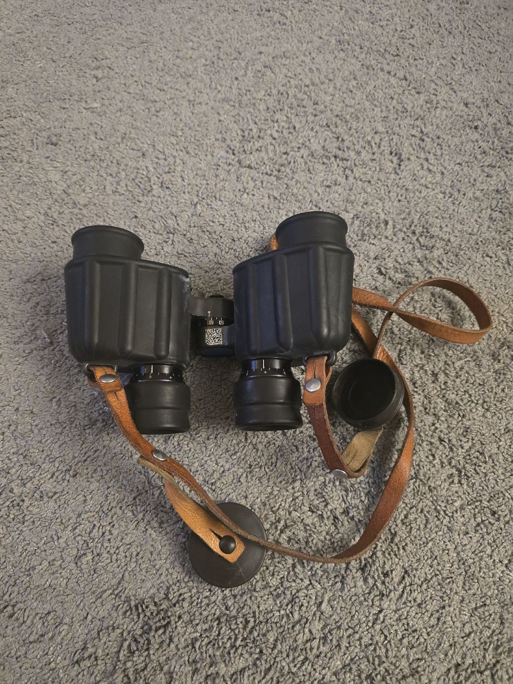 Leica Binocoli: Leica 1064nm 8x30 Feldstecher – Usato da Fehraltorf venduto da sca_5j9s