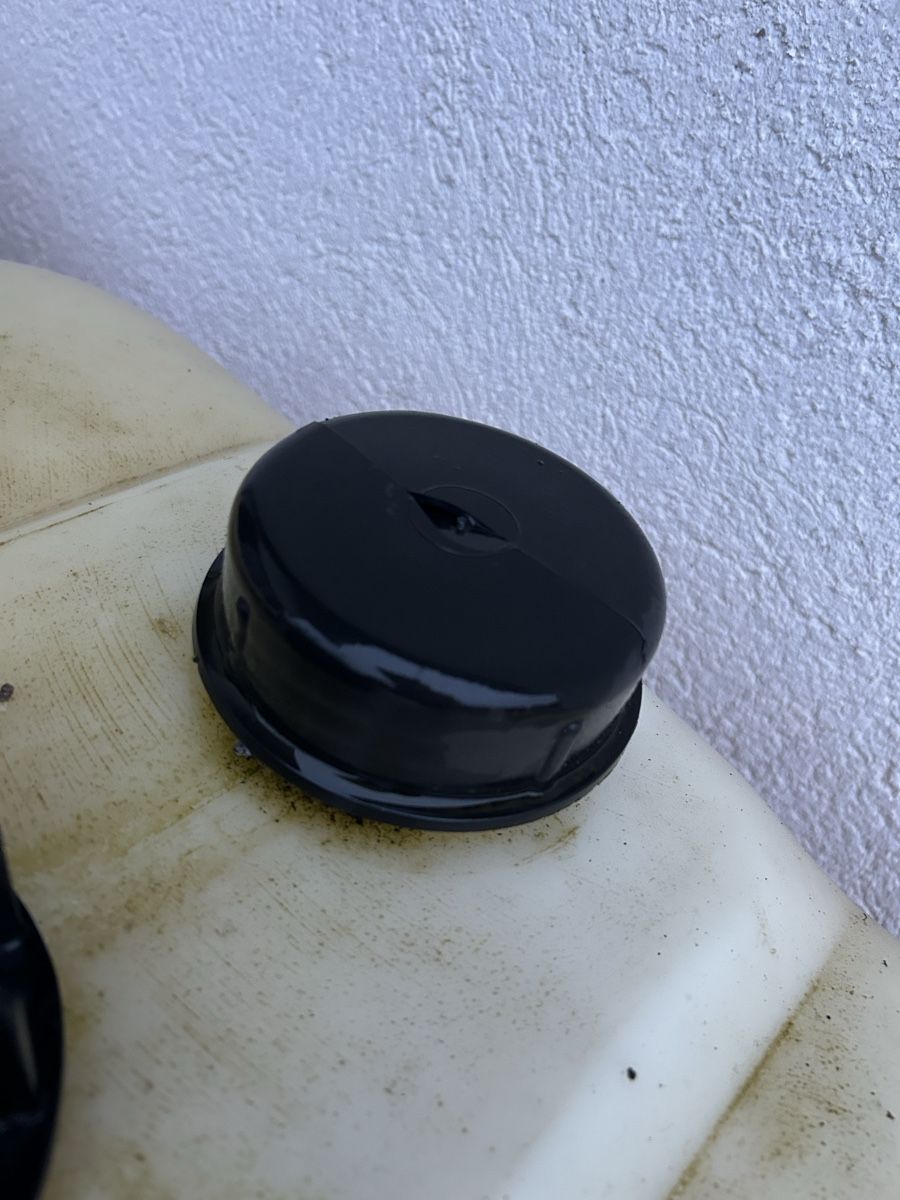 Chauffage: Öltank Kunststoff 800L – D'occasion à Bätterkinden par pfote1 3