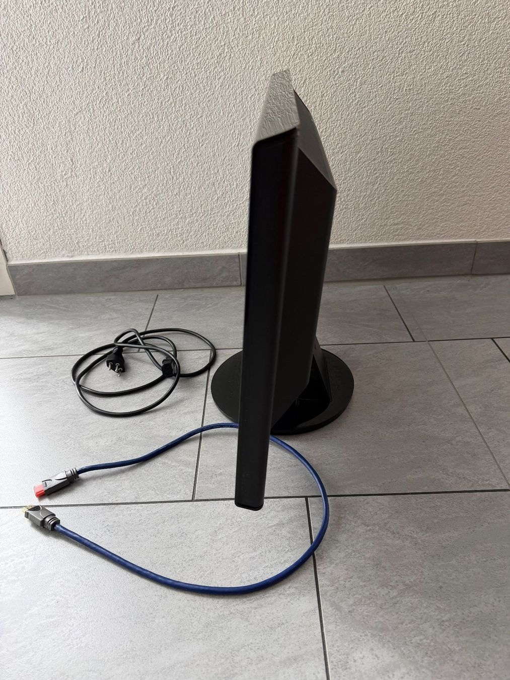 Asus Monitore: Monitor Asus VH242 - 24 Zoll – Gebraucht aus Bülach von Loredana13 1