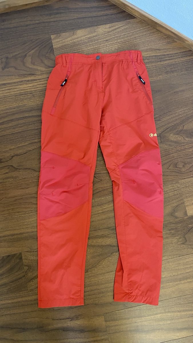 Sherpa Pantaloni: Sherpa Wanderhose rot Gr. s – Usato da Buchs SG venduto da leo_7hcw 1