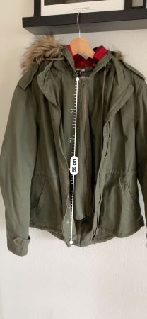 Hilfiger Jacke in Olive und Grösse M zu verkaufen