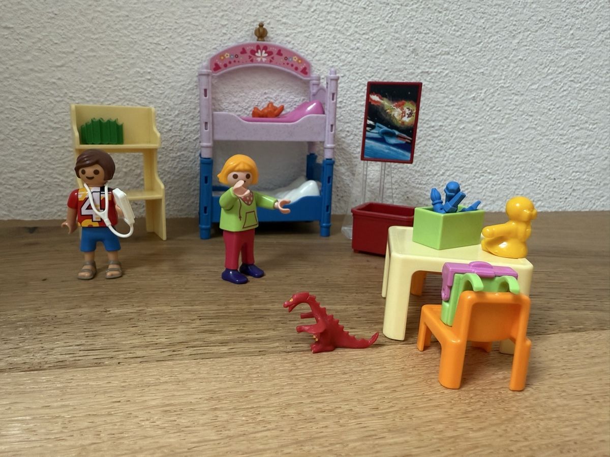 Playmobil Giocattoli: Playmobil 5306 Kinderzimmer – Usato da Goldswil venduto da Sonic77