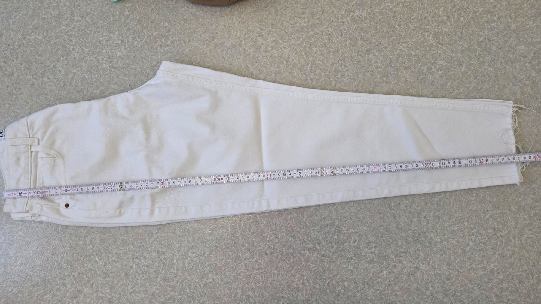 Zara Pantaloni: Hose – Usato da Dübendorf venduto da Jolenia 3