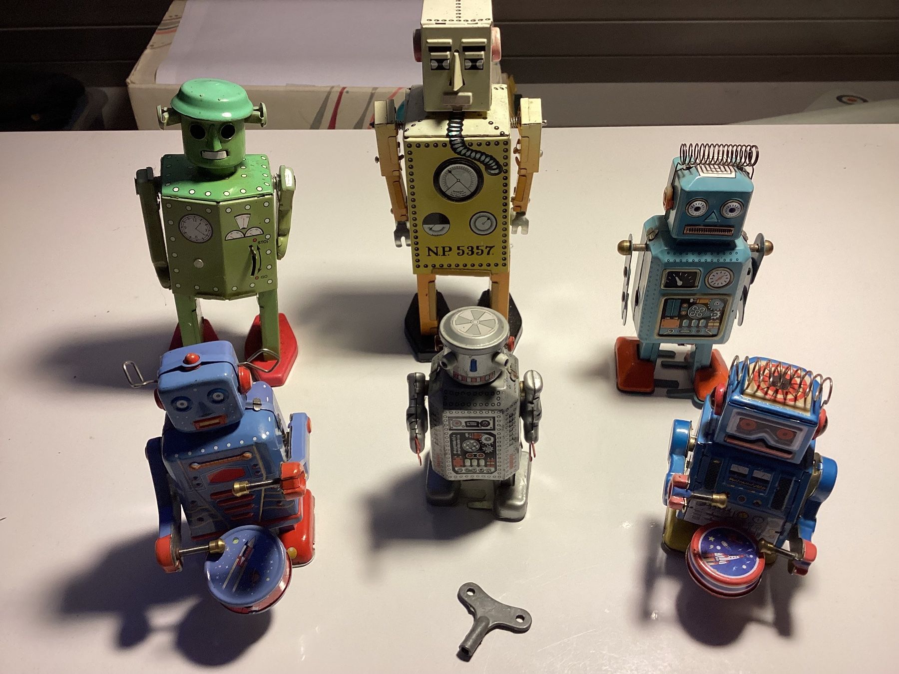 Spielzeuge: Coole Vintage "BLECH ROBOTER“ Sammlung – Gebraucht aus Bachenbülach von frifrafrosch 1