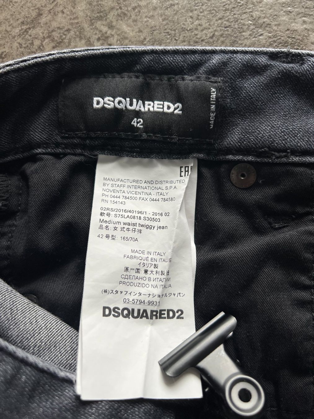 Dsquared2 Jeans: DSQUARED2 Jeans in Grau Grösse 38 - klassisch schön – Usato da Stilli venduto da Bibneu 4