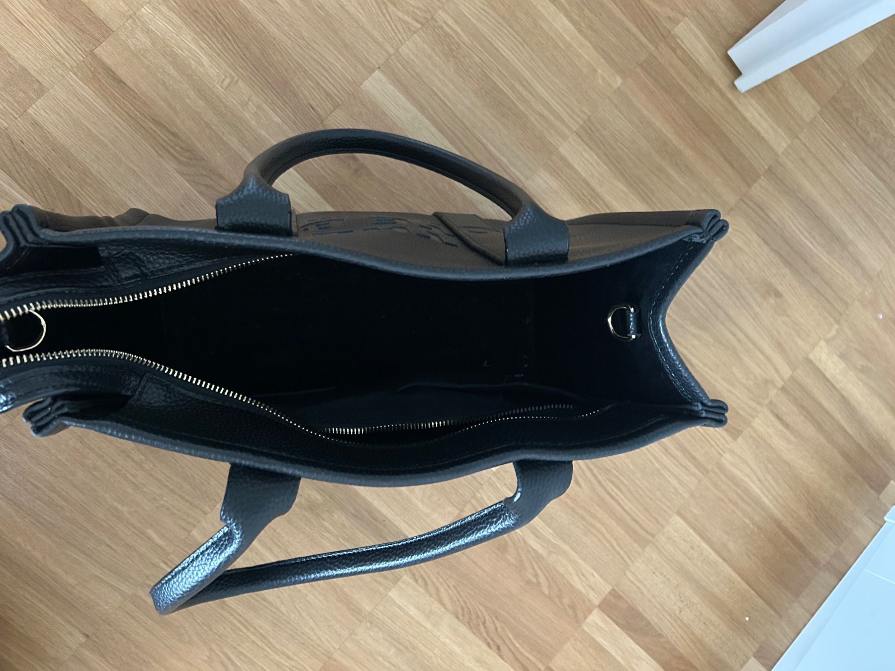 Borse da donna: Black  Bag - GREAT condition - 34x25 cm – Usato da St. Gallen venduto da dec_2jy6 3