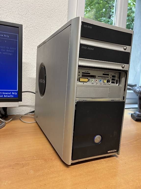 PC: Medion MT6 Retro Pc – Difettoso da Niederuzwil venduto da LA-Electronics 2