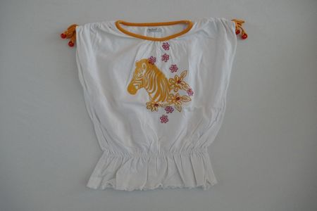 Schmuckes T-Shirt mit Pferd, Gr. 104