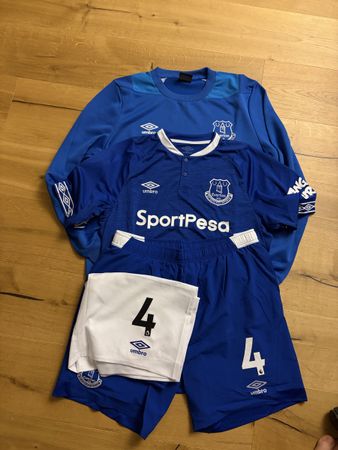 Everton Fussballset Grösse L Michael Keane guter Zustand