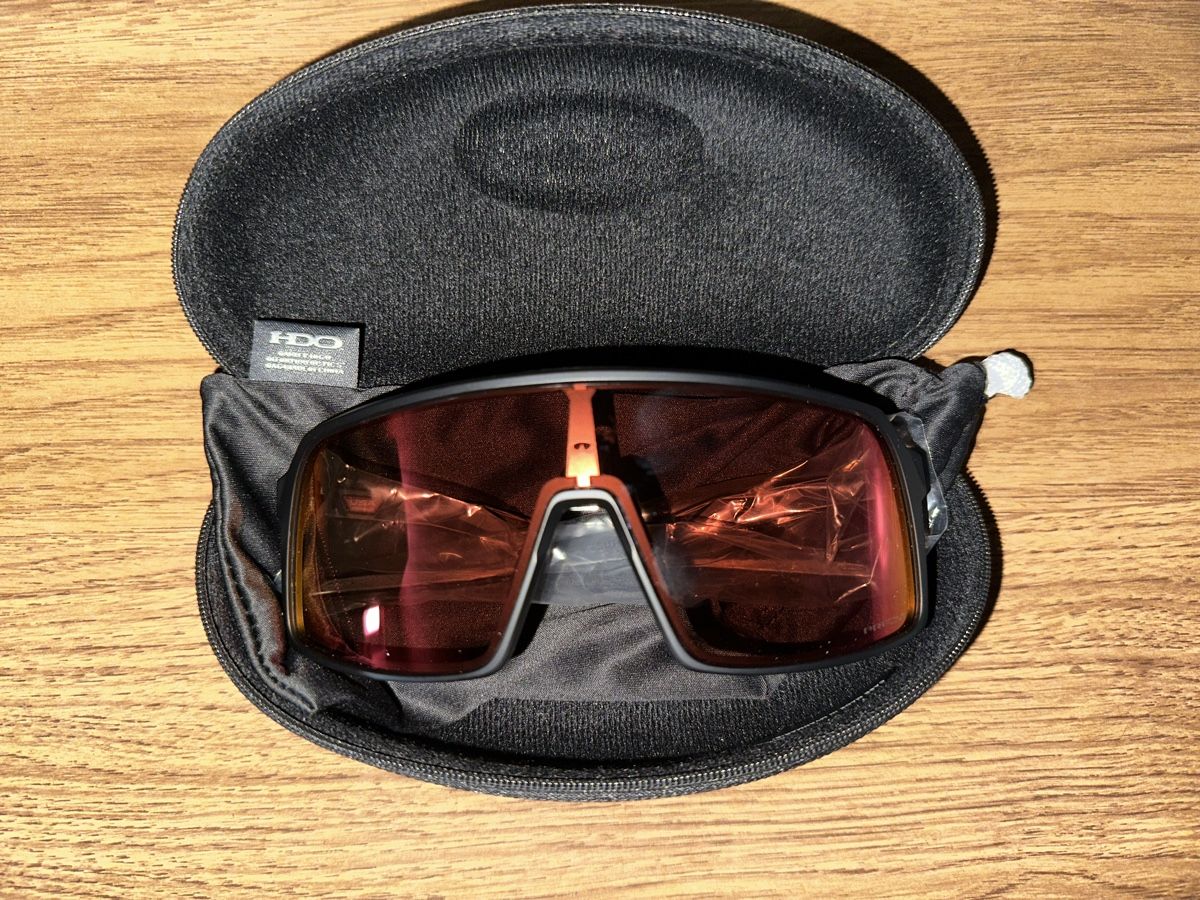 Oakley Occhiali & Lenti: Oakley Sutro Prizm Trail Torch Matte Black - NEU – Nuovo e nell'imballaggio originale da St.Moritz venduto da El_telemarco 1