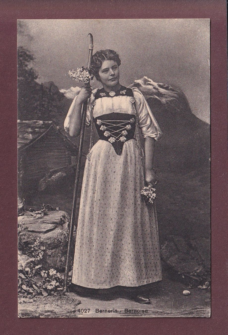 Cartes postales: BERN - Tracht - Bernerin - 1917 – D'occasion à Pully par nicecards