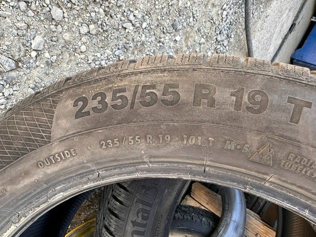 Pneus & Kompletträder: Continental 235 / 55 R 19 T – Gebraucht aus Alterswil FR von Kurmann1